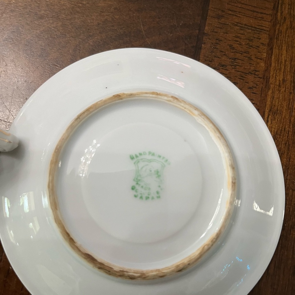 3 small cups with saucers perfect for girls tea party in great condition. - Picture 3 of 11